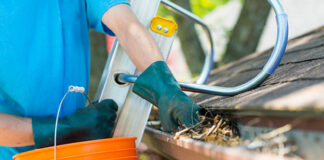 Nettoyer les gouttières